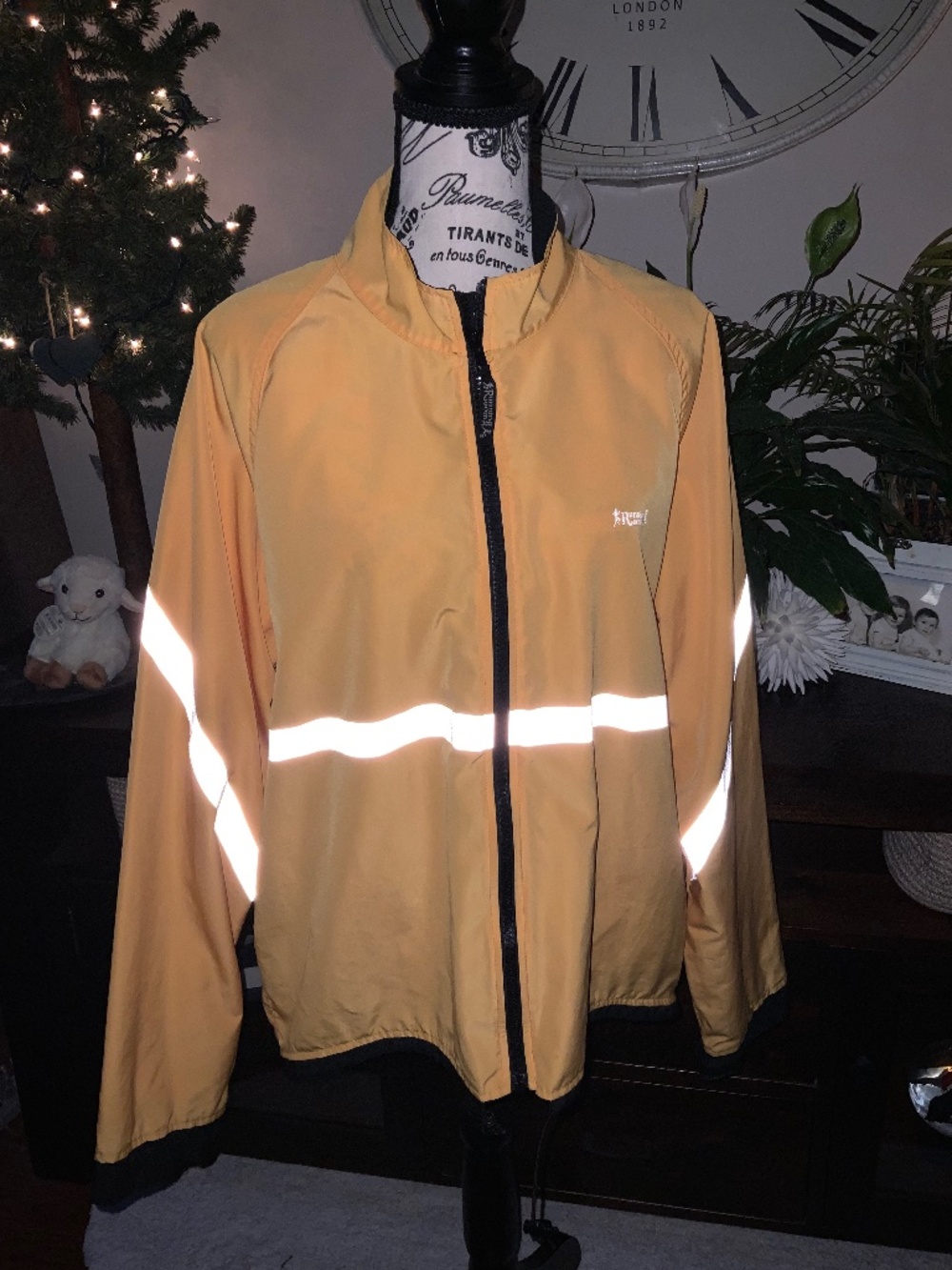 Running Room Unisex Jacket Sz L